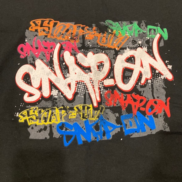 ☄️2 for $30☄️NWOT Snap-on T-shirt - Picture 2 of 2